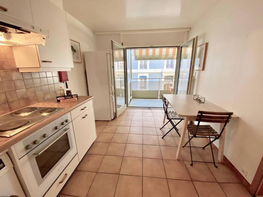 Comfortable, Very Well Located Between Train Station And Lake! Lozanna Zewnętrze zdjęcie