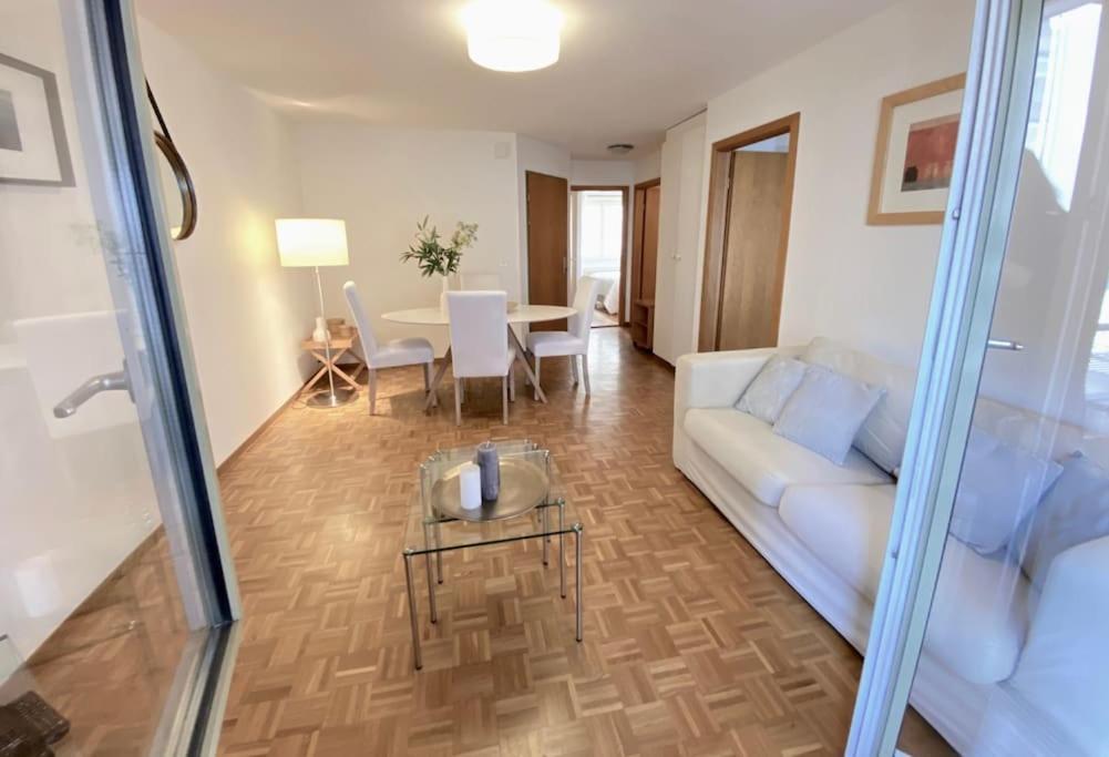Comfortable, Very Well Located Between Train Station And Lake! Lozanna Zewnętrze zdjęcie